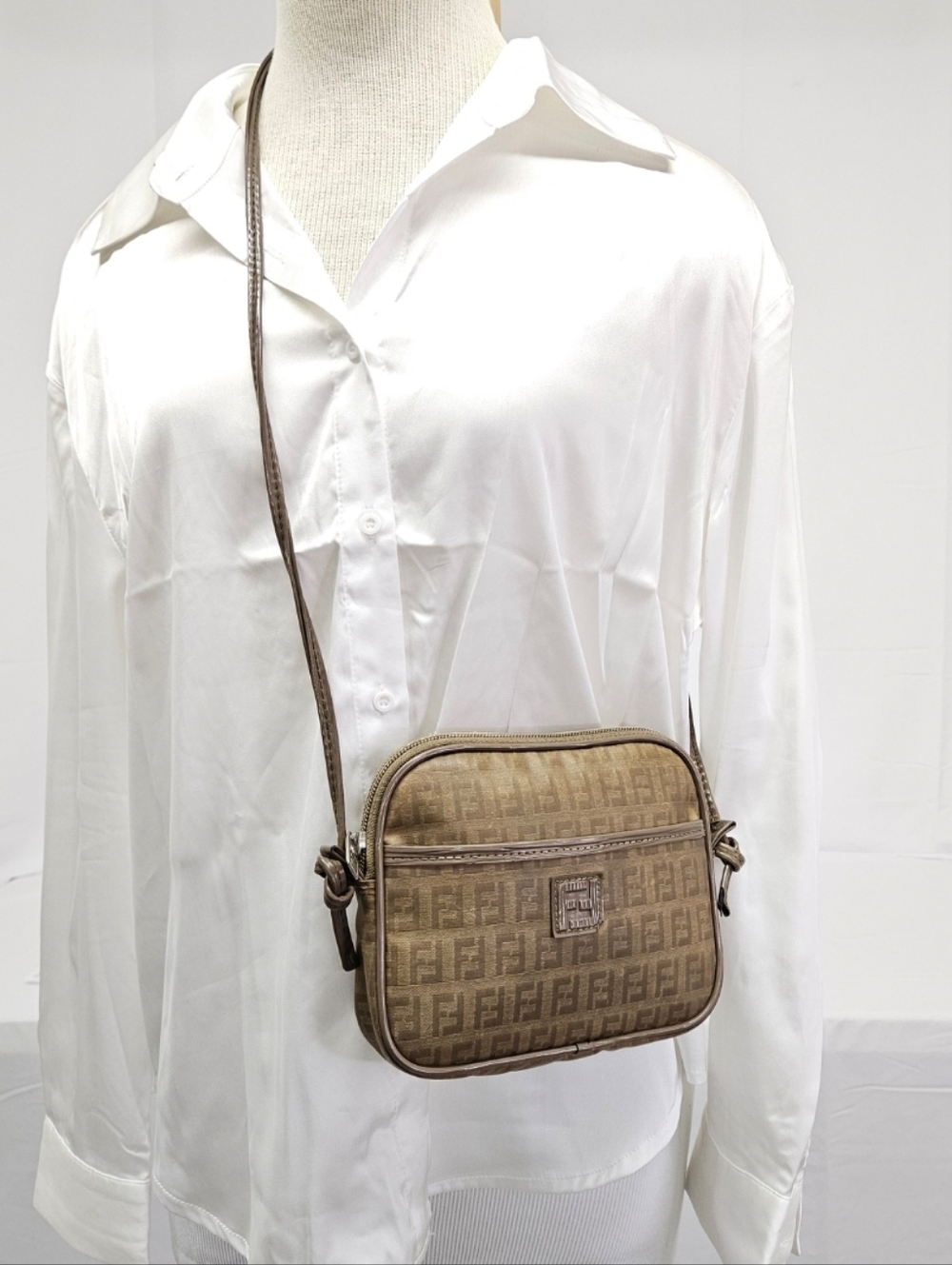 Fendi Zucchino Vintage Vinyl And PVC Crossbody Bag In Tan And Brown - Picture 13 of 13